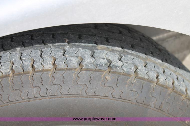 image for item H1577 2013 Sundowner Show livestock trailer