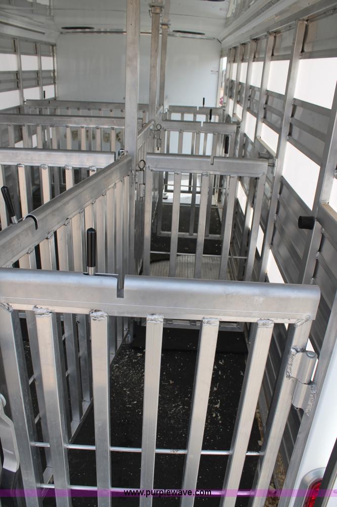 image for item H1577 2013 Sundowner Show livestock trailer