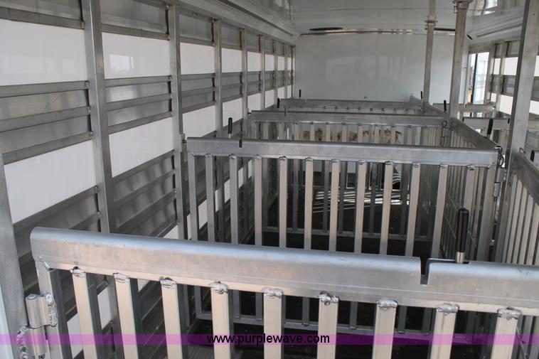 image for item H1577 2013 Sundowner Show livestock trailer