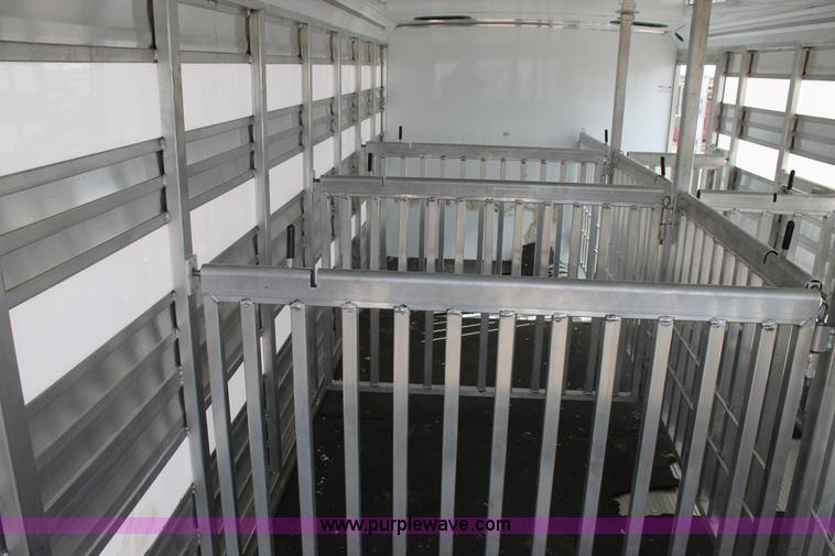 image for item H1577 2013 Sundowner Show livestock trailer