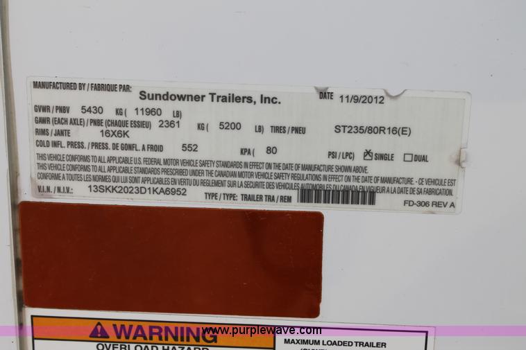 image for item H1577 2013 Sundowner Show livestock trailer