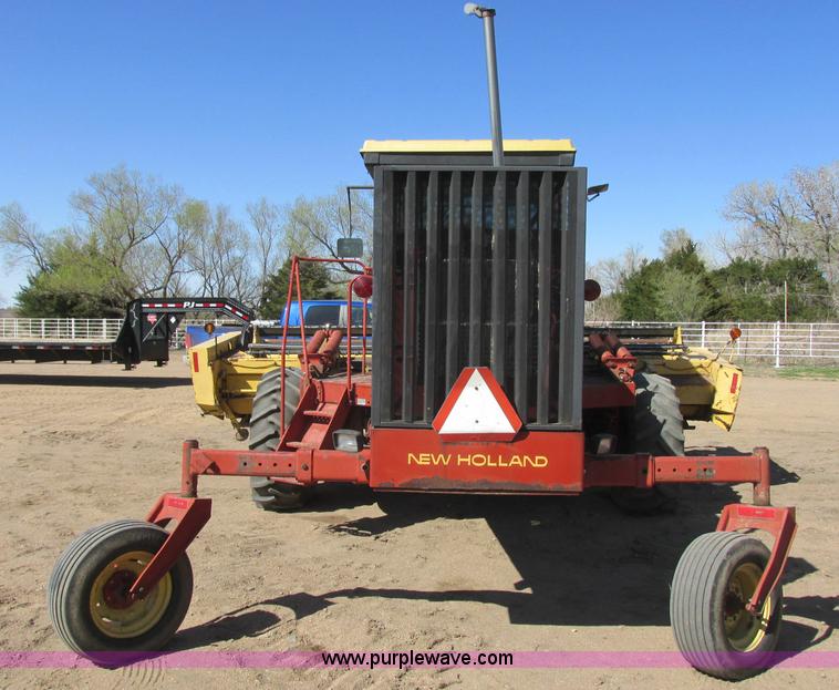 image for item H8676 New Holland 2550 Speed Rower self-propelled swather