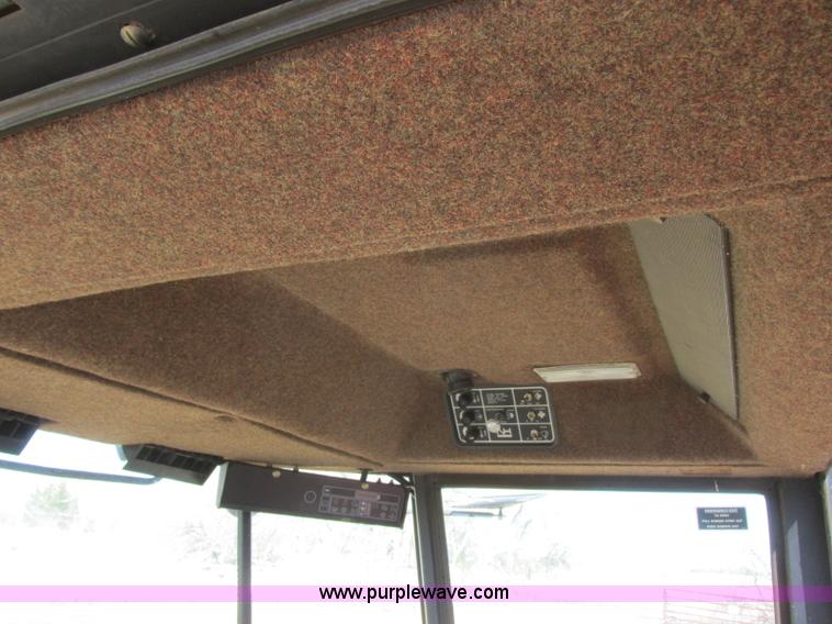 image for item H8676 New Holland 2550 Speed Rower self-propelled swather