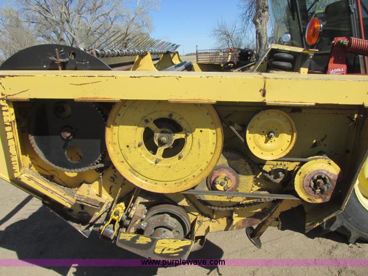 image for item H8676 New Holland 2550 Speed Rower self-propelled swather