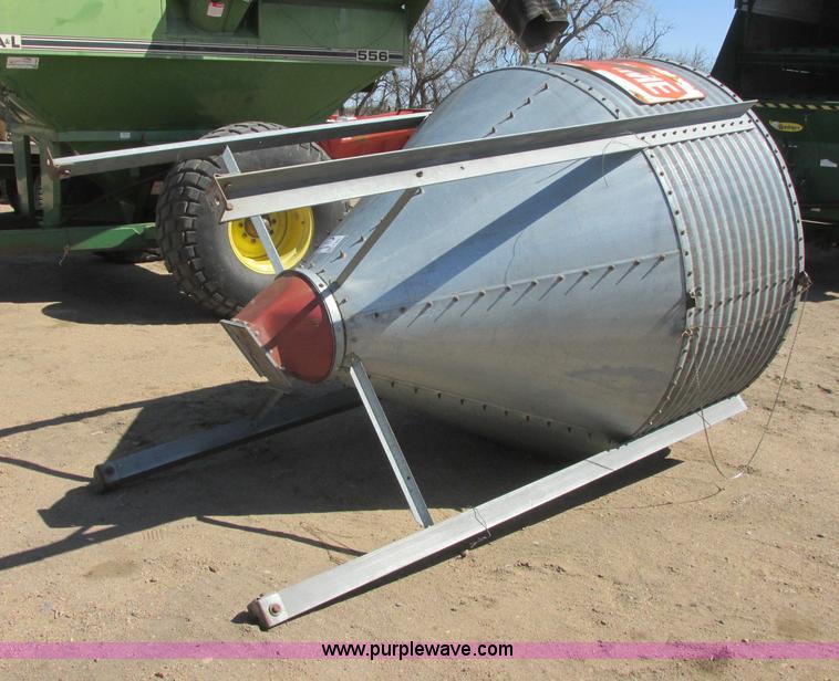 Chore Time cone bottom grain bin in Kinsley, KS Item H8681 sold