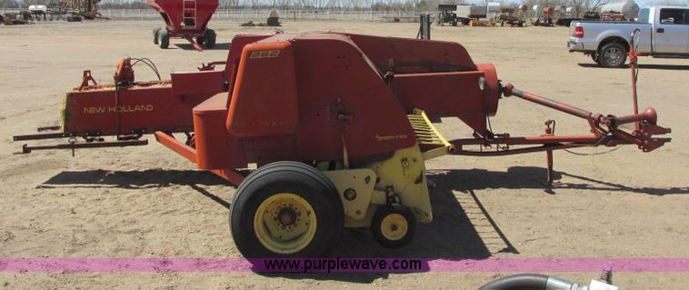 image for item H8698 New Holland 282 square baler