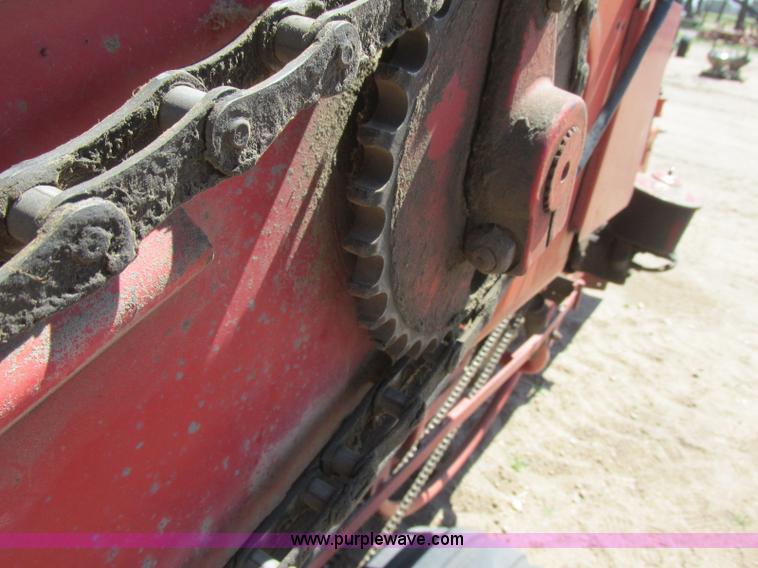 image for item H8698 New Holland 282 square baler