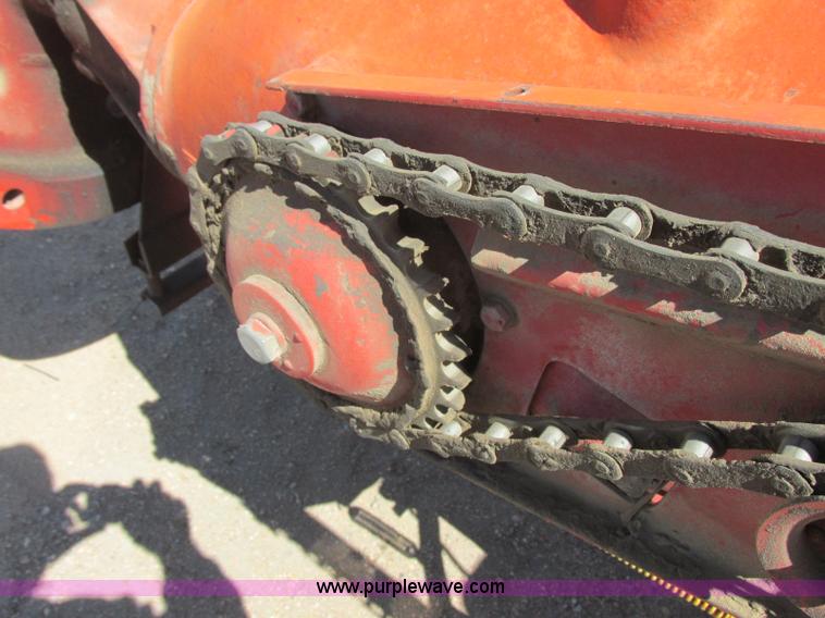 image for item H8698 New Holland 282 square baler