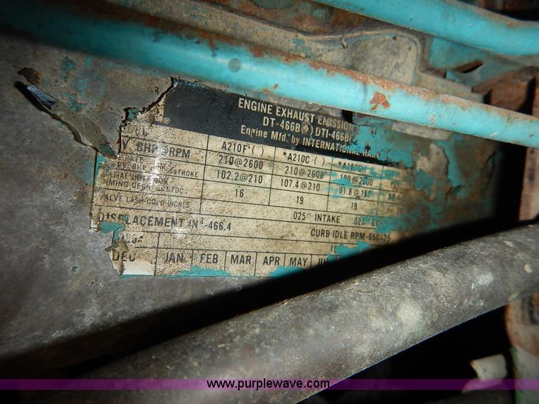 image for item I5013 1979 International F2554 S Series grain truck