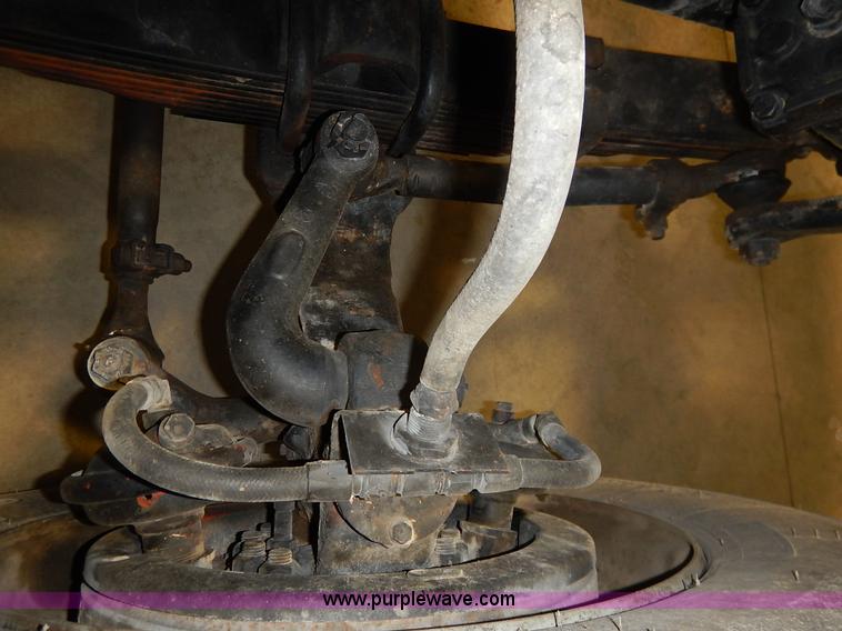 image for item I5013 1979 International F2554 S Series grain truck