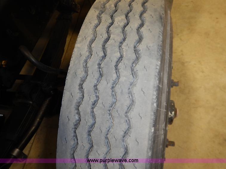 image for item I5013 1979 International F2554 S Series grain truck