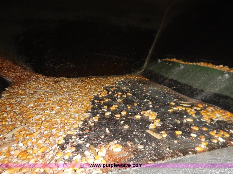 image for item I5013 1979 International F2554 S Series grain truck