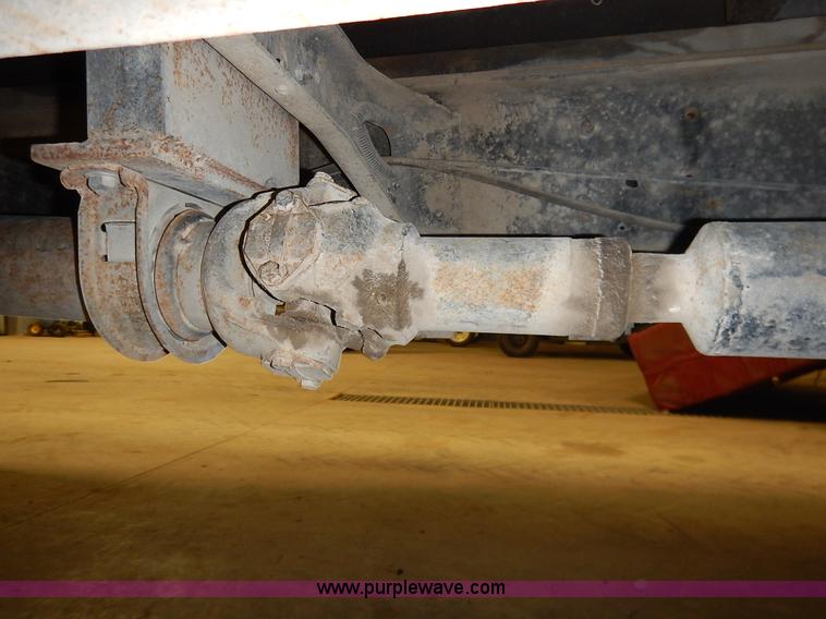 image for item I5013 1979 International F2554 S Series grain truck