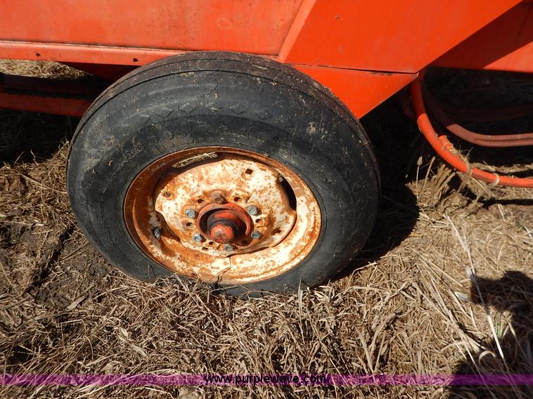 image for item I5032 Case 330T small square baler