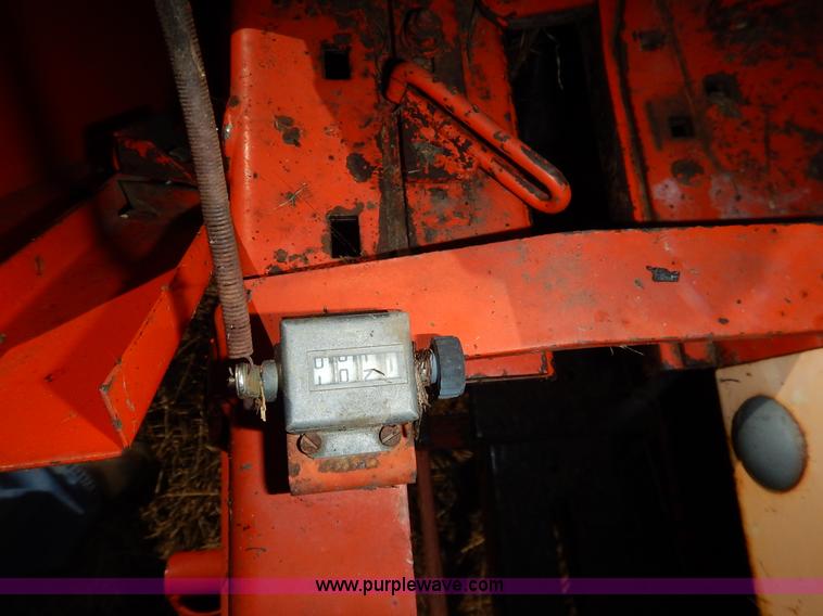 image for item I5032 Case 330T small square baler