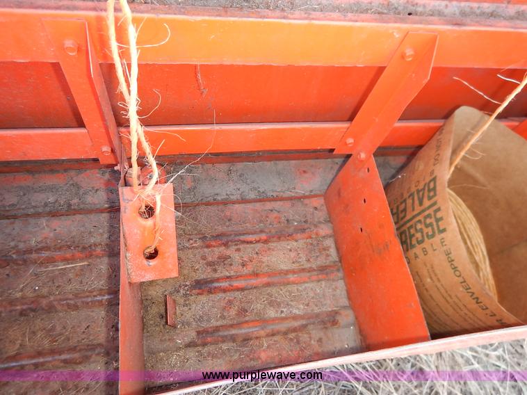 image for item I5032 Case 330T small square baler