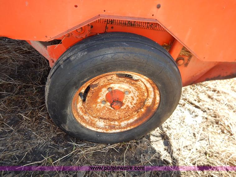 image for item I5032 Case 330T small square baler