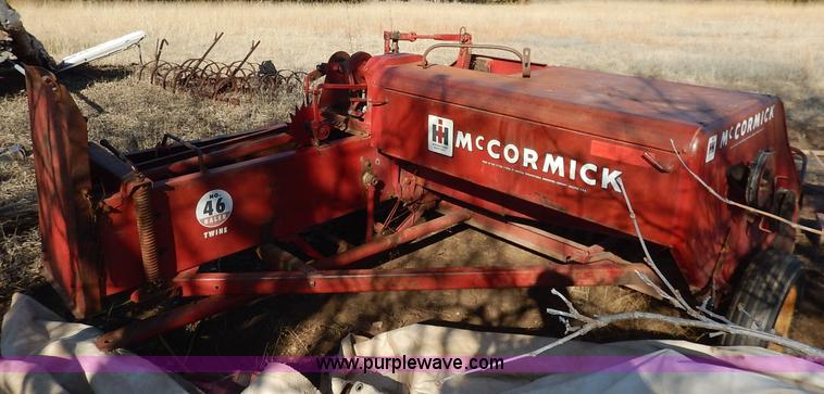 image for item I5033 International Harvester McCormick 46 small square baler