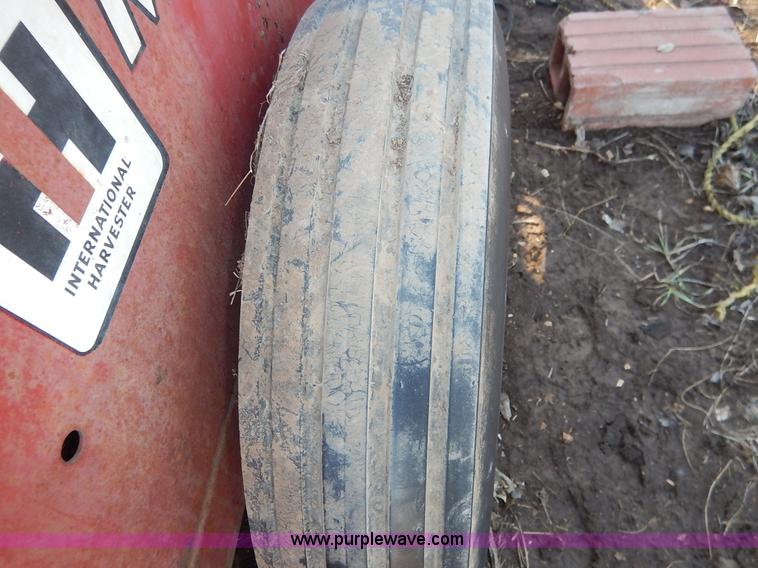 image for item I5033 International Harvester McCormick 46 small square baler