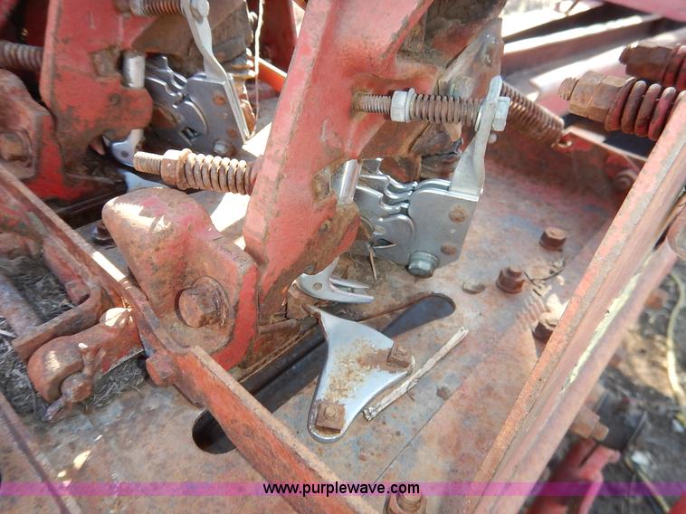 image for item I5033 International Harvester McCormick 46 small square baler