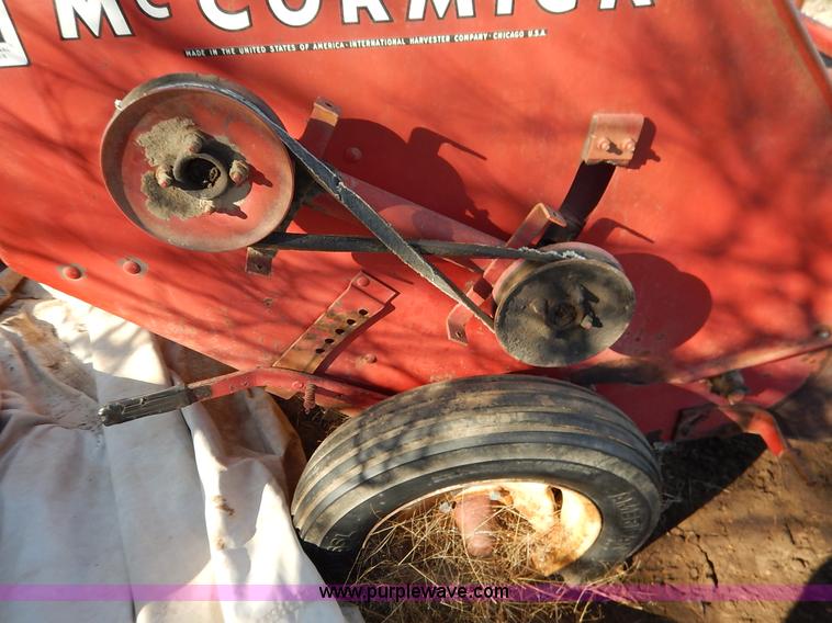 image for item I5033 International Harvester McCormick 46 small square baler