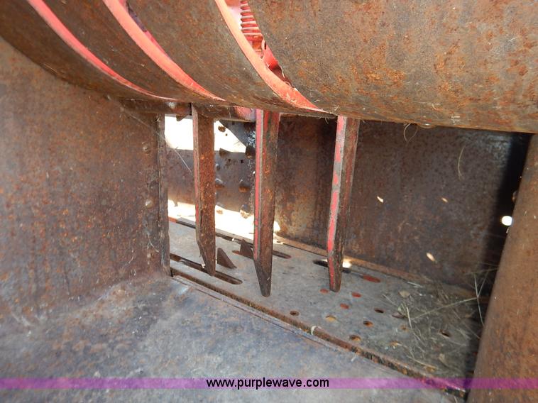 image for item I5033 International Harvester McCormick 46 small square baler