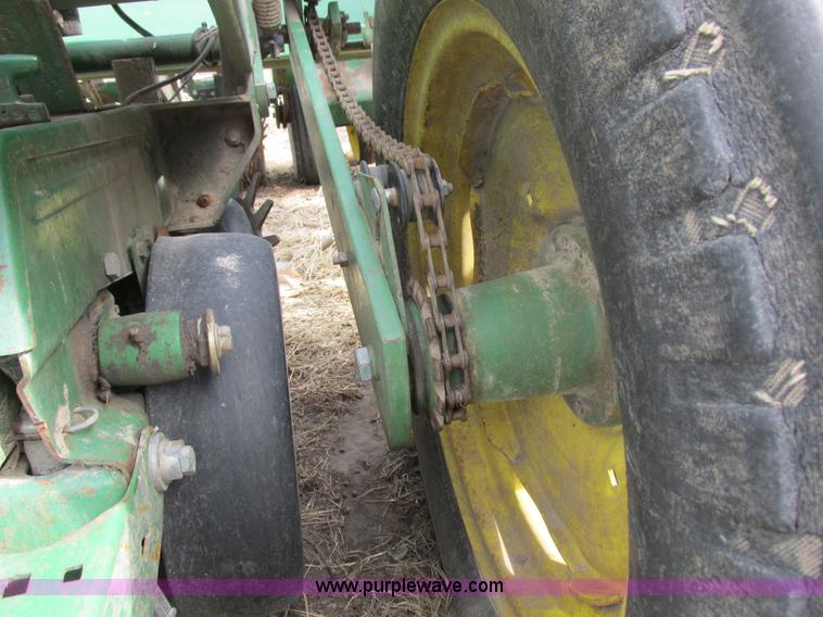 image for item K2041 John Deere 7000 planter