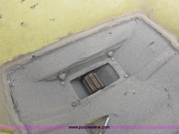 image for item K2041 John Deere 7000 planter