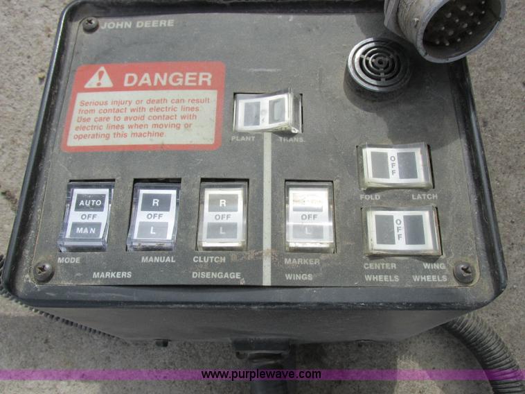 image for item K2041 John Deere 7000 planter