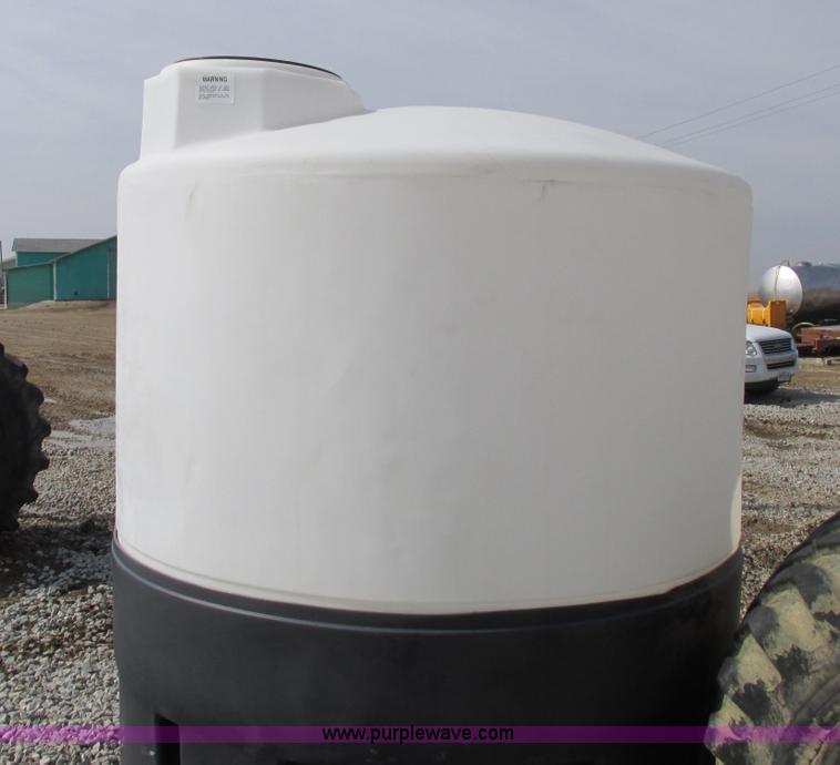 image for item K2051 1,050 gallon tank