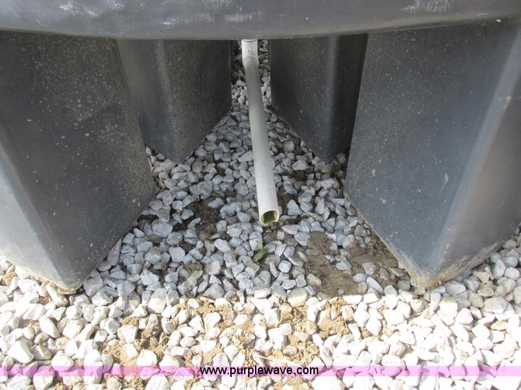 image for item K2051 1,050 gallon tank