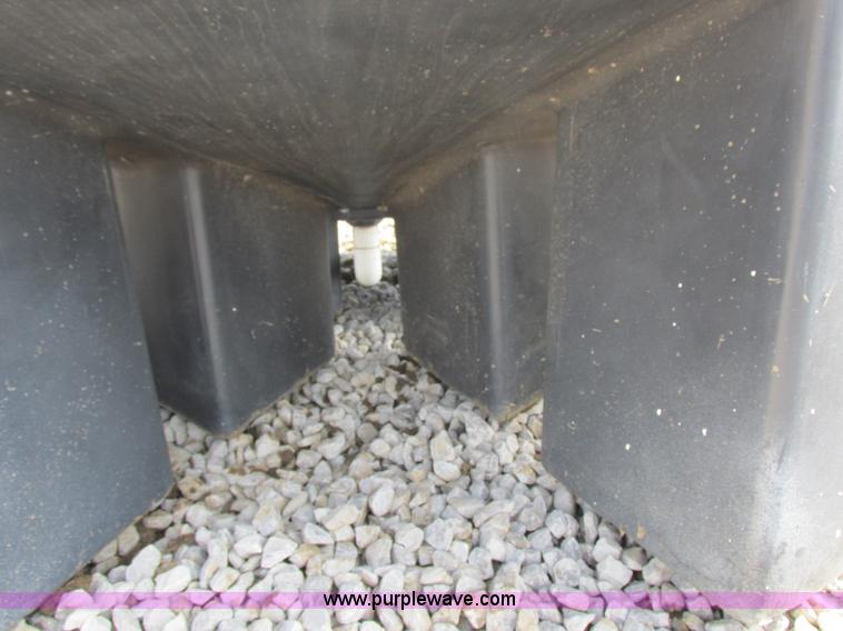 image for item K2051 1,050 gallon tank