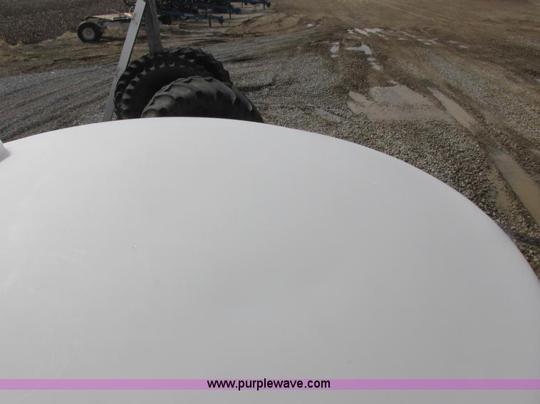 image for item K2051 1,050 gallon tank