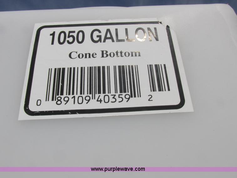 image for item K2051 1,050 gallon tank