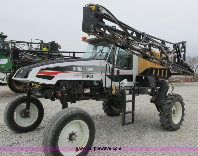 image for item K2062 2005 SpraCoupe 4450 self-propelled sprayer