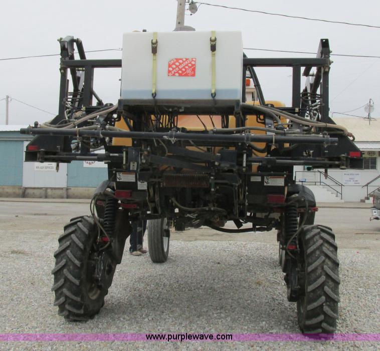 image for item K2062 2005 SpraCoupe 4450 self-propelled sprayer