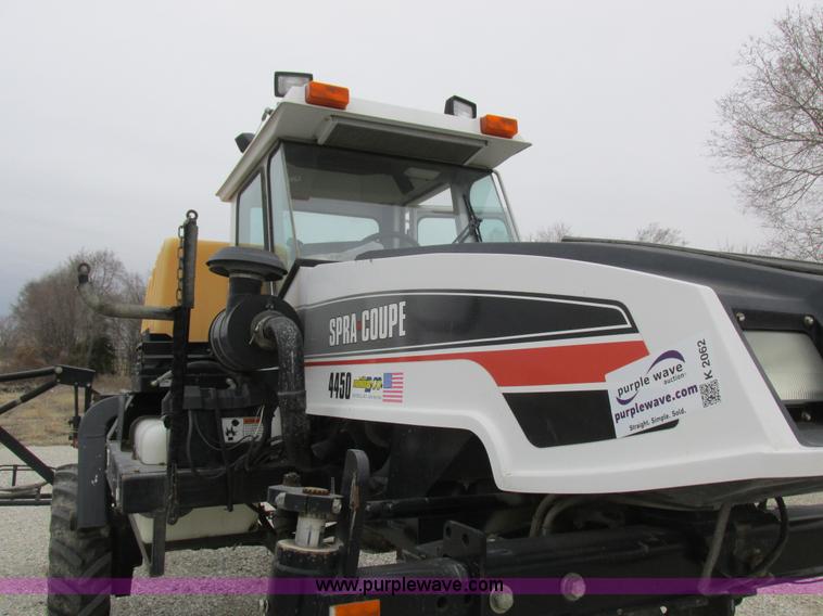 image for item K2062 2005 SpraCoupe 4450 self-propelled sprayer