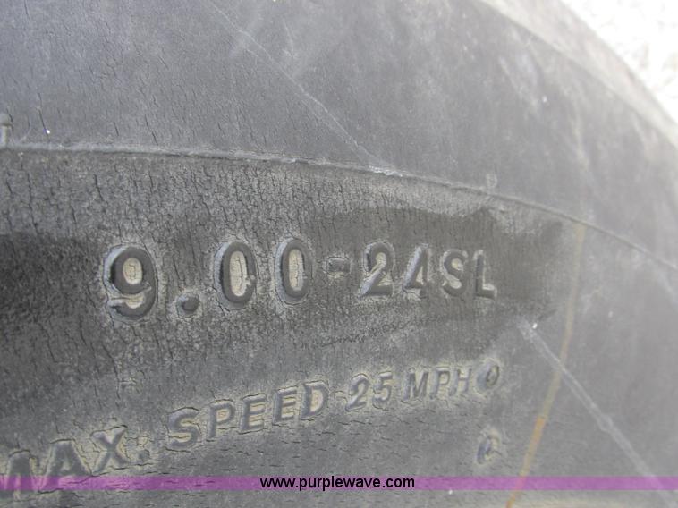 image for item K2062 2005 SpraCoupe 4450 self-propelled sprayer