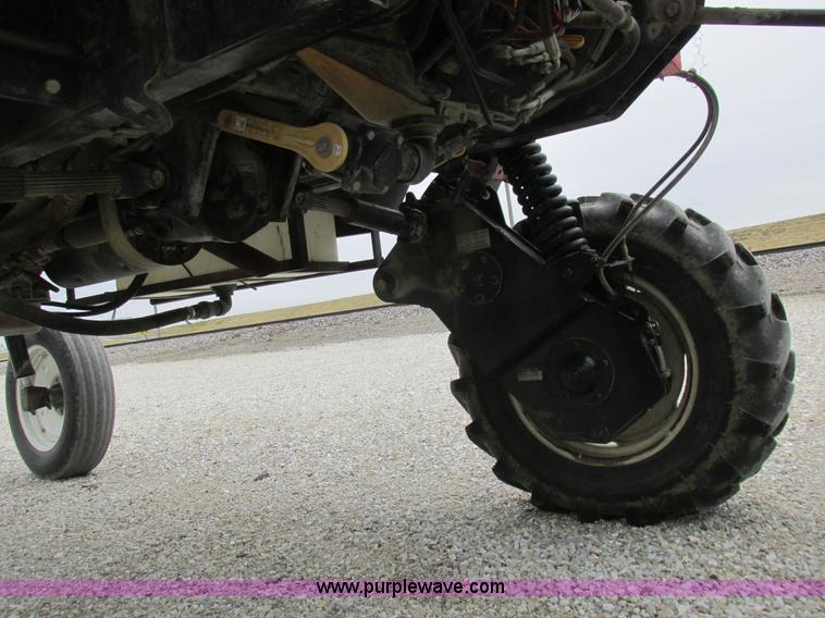 image for item K2062 2005 SpraCoupe 4450 self-propelled sprayer