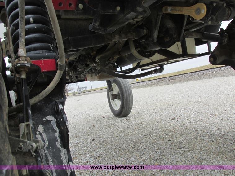 image for item K2062 2005 SpraCoupe 4450 self-propelled sprayer