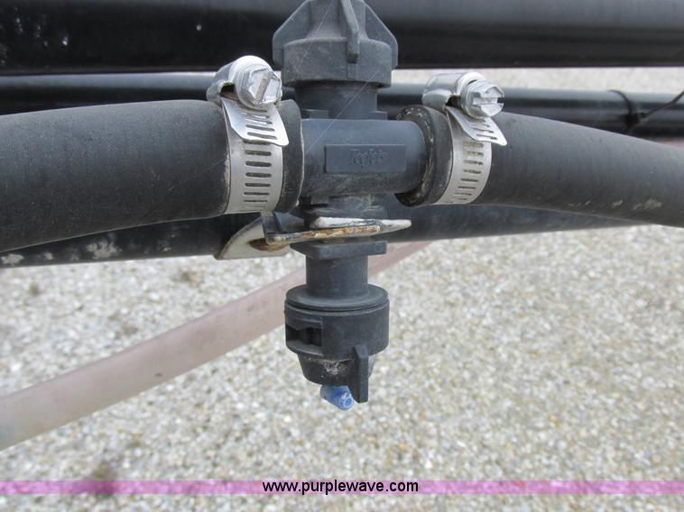 image for item K2062 2005 SpraCoupe 4450 self-propelled sprayer