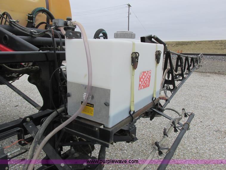 image for item K2062 2005 SpraCoupe 4450 self-propelled sprayer