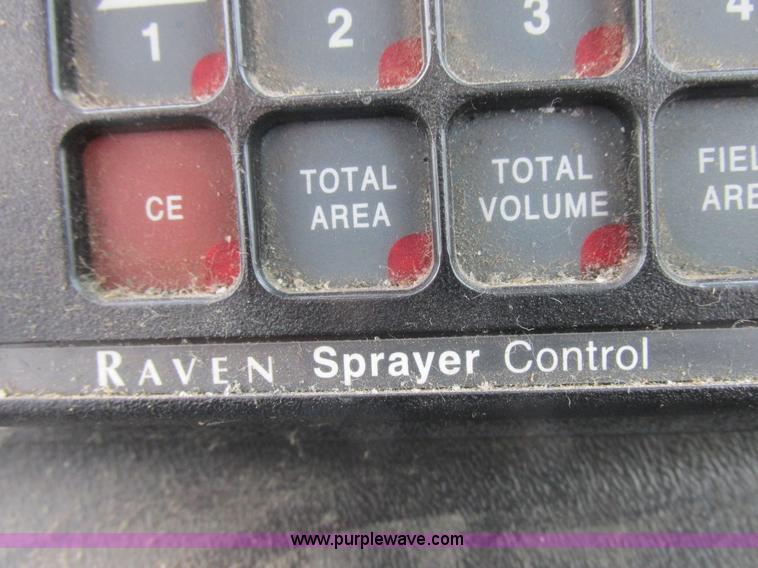 image for item K2062 2005 SpraCoupe 4450 self-propelled sprayer