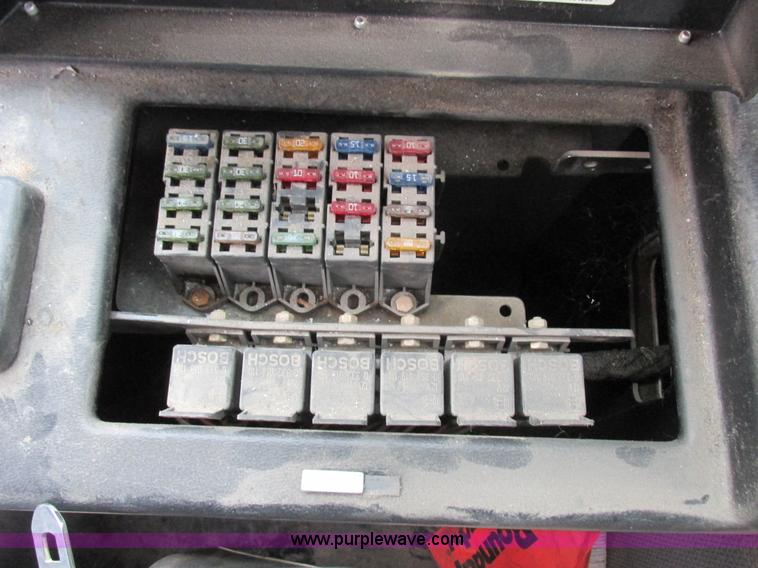 image for item K2062 2005 SpraCoupe 4450 self-propelled sprayer