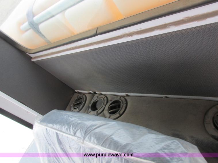 image for item K2062 2005 SpraCoupe 4450 self-propelled sprayer