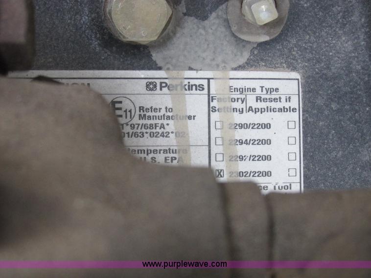 image for item K2062 2005 SpraCoupe 4450 self-propelled sprayer