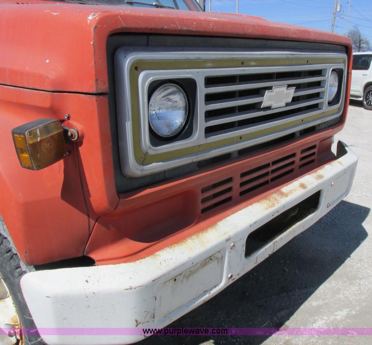 image for item K2063 1975 Chevrolet C65 grain truck