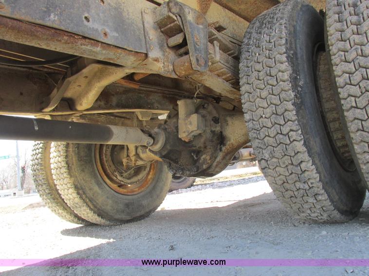 image for item K2063 1975 Chevrolet C65 grain truck