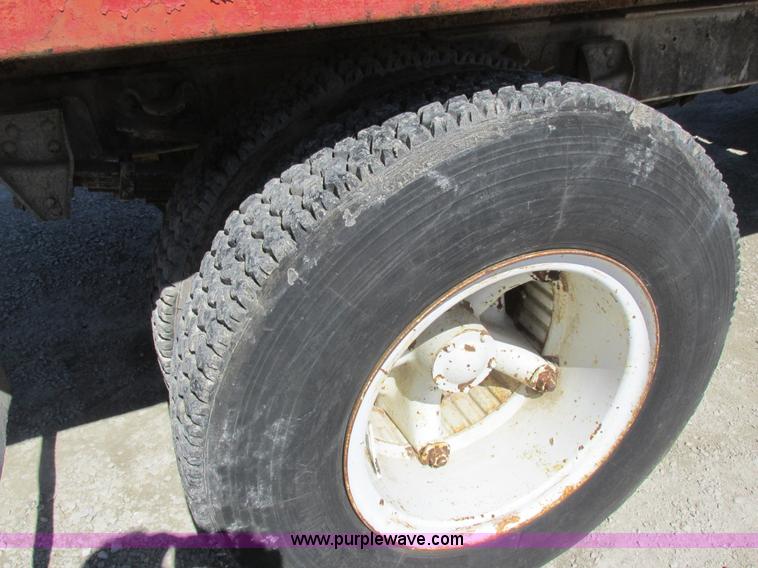 image for item K2063 1975 Chevrolet C65 grain truck