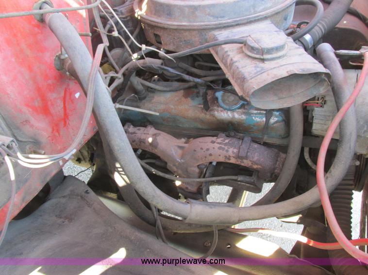 image for item K2063 1975 Chevrolet C65 grain truck